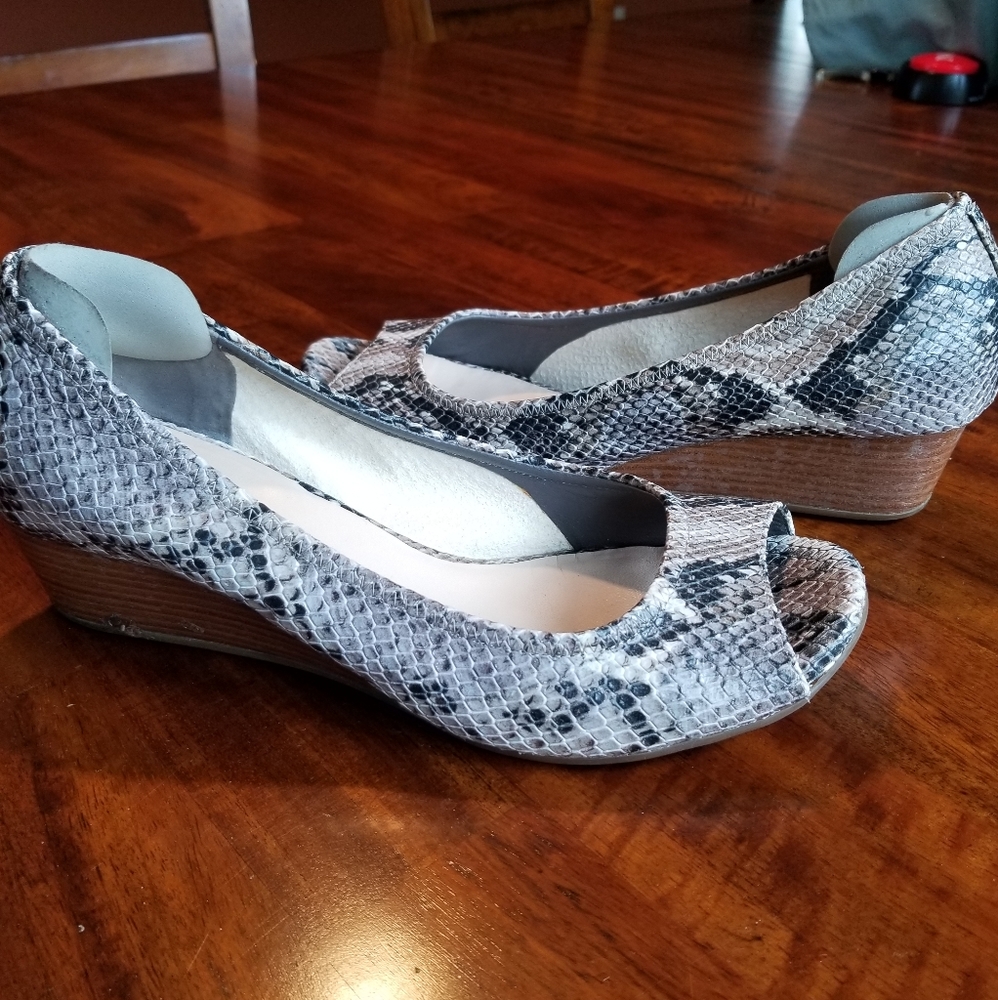 Cole Haan peep toe shoes